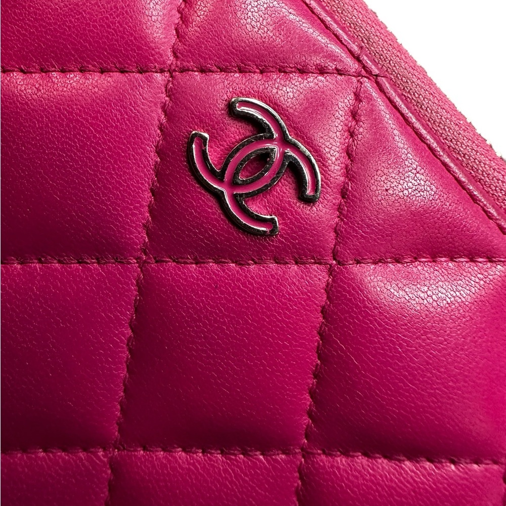 CHANEL Calfskin Matelasse CoCo Zip Around Wallet W/ COA - Picture 16 of 16